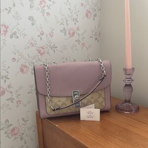 Coach Shoulder Bag in Dusty Lilac Leather with Signature Canvas